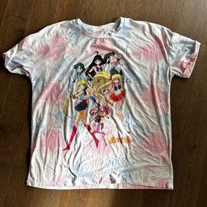 Sailor moon‎ top size large